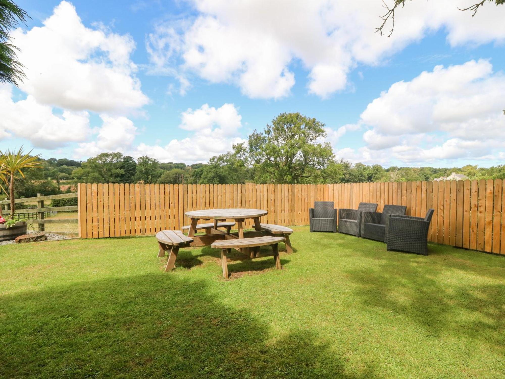 Bwthyn Clai Villa Llangefni Exterior photo